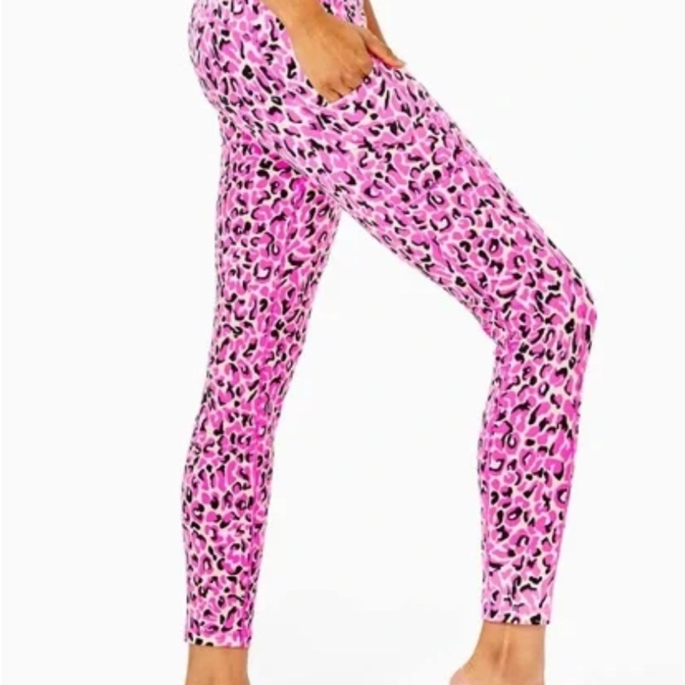 Lilly P Pink Leopard Print Leggings